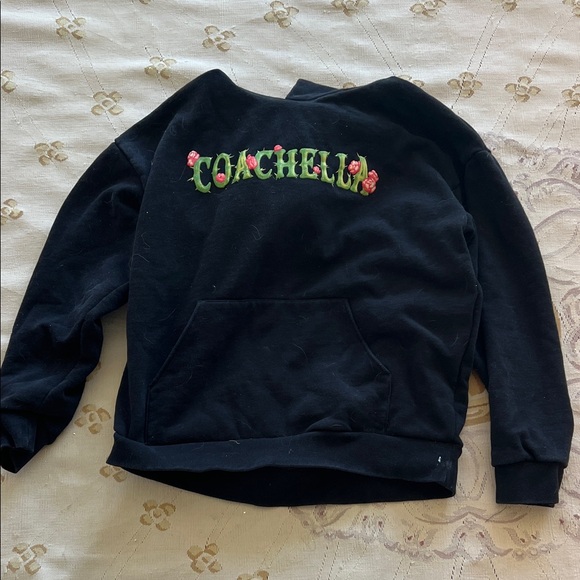 Coachella Sweatshirt 2025 - Picture 2 of 2